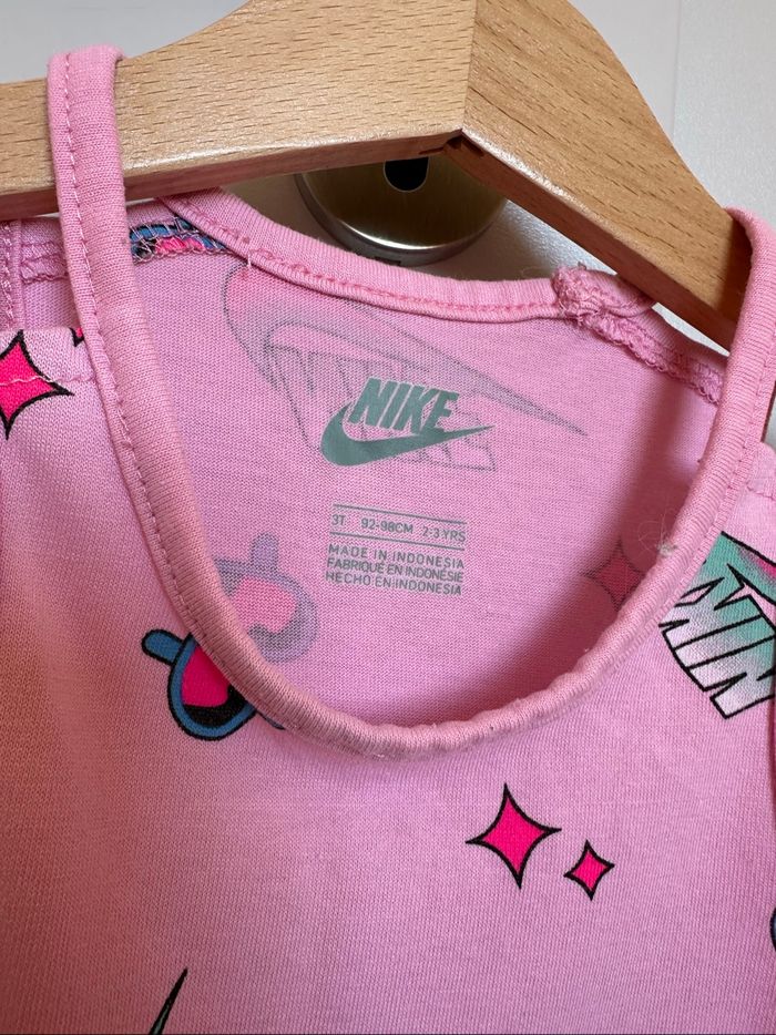 Robe Nike - photo numéro 3