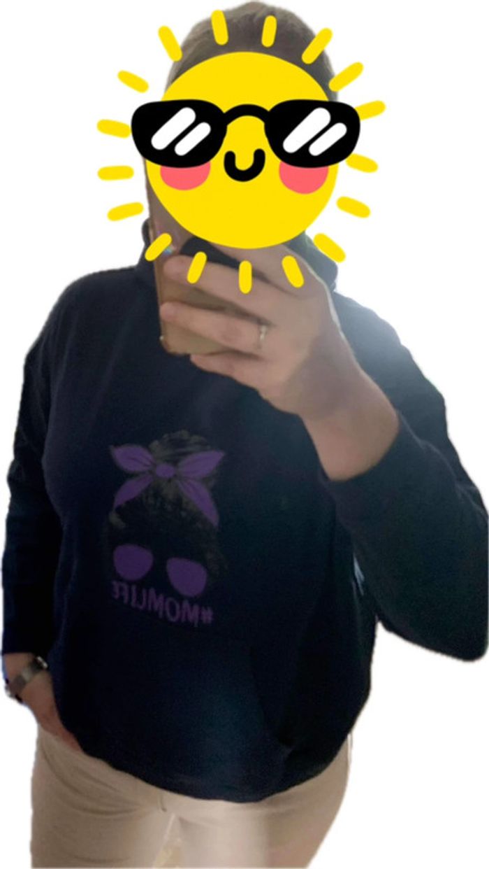 Sweet à capuche + t-shirt - photo numéro 5