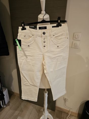 🤍 pantacourt kaporal blanc ecru slim standard fit neuf avec etiquette taille 28 femme jean ete tendance 🤍