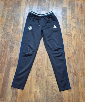 Pantalon jogging noir Adidas Manchester united taille 36 S