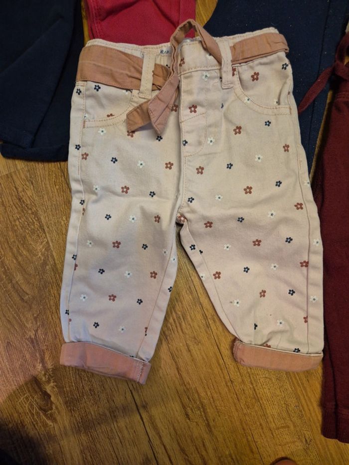 Lot pantalon 9 mois fille - photo numéro 8