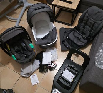 Éléments poussette chicco 