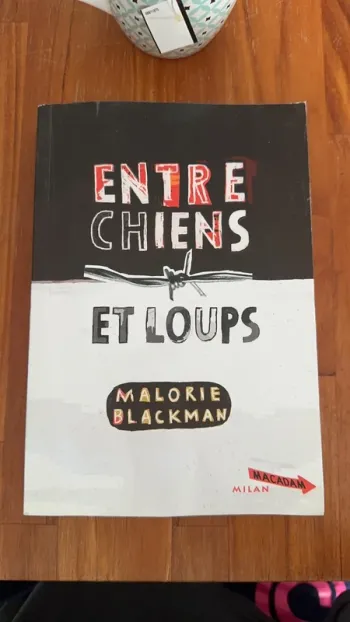 Livre entre chiens et loups