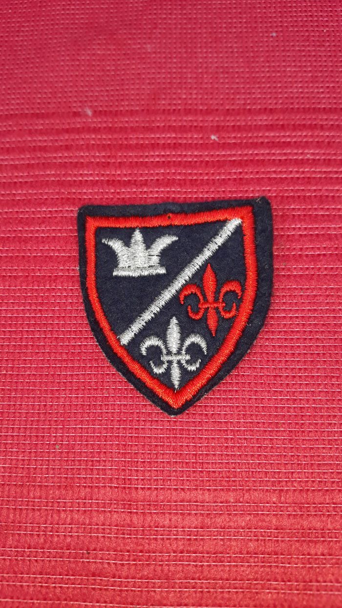 Faby27800 Ecusson avec couronne et fleurs de lys