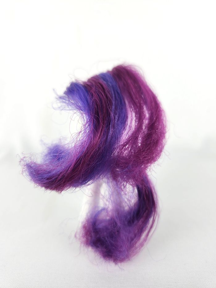 My Little Pony MLP Rarity - G4 Licorne Blanche Crinière Violette - photo numéro 3