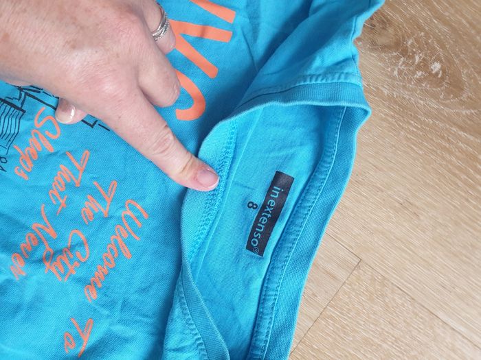 Lot de hauts 8 ans - photo numéro 9