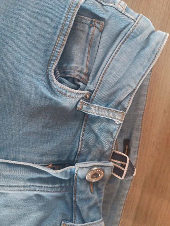 Jeans bleu clair - photo numéro 3