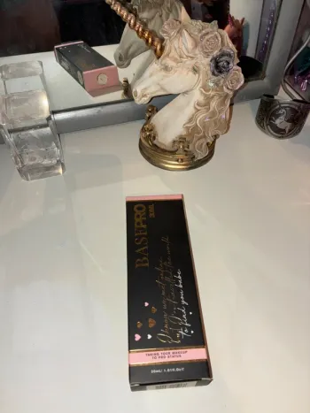 Base à paupières Rumour 2, 30 ml, Plouise, neuf sous blister !