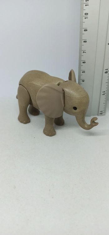 Bébé éléphant playmobil