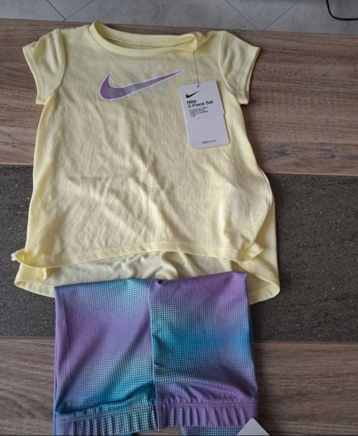 Ensemble legging Nike 24mois - photo numéro 3