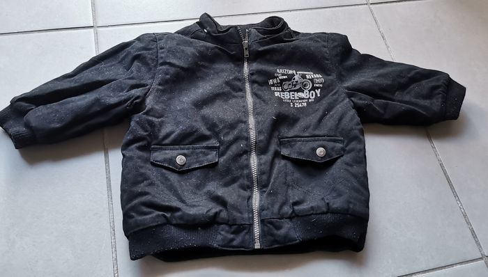 Manteau taille 12 mois