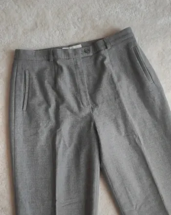 Pantalon à pince ajusté, habillé gris Un Jour Ailleurs UJA 42 en laine