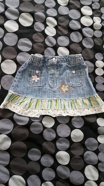 Jupe en jean avec volants