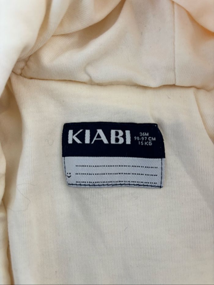Veste blanche taille 36 mois - photo numéro 2