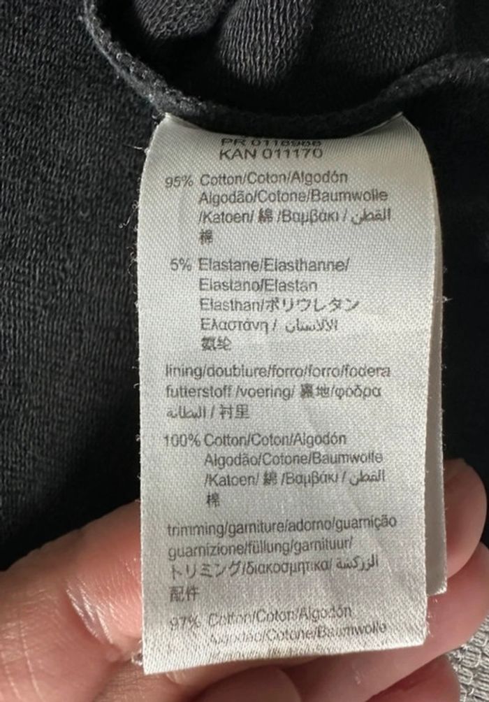 Veste Hugo Boss à capuche 4/5 ans - photo numéro 4