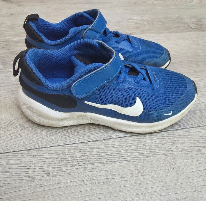 Basket Nike pointure 31 - photo numéro 4