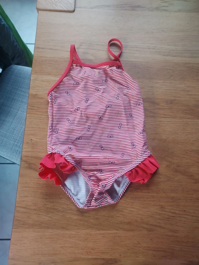 Maillot de bain- taille 36 mois