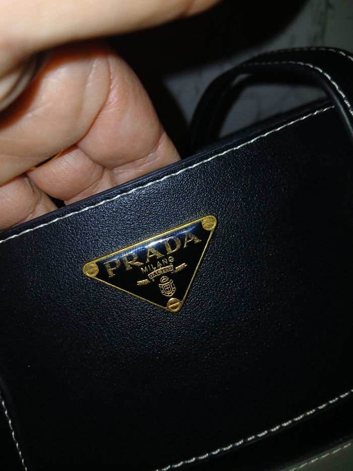 Sac a mains prada - photo numéro 3