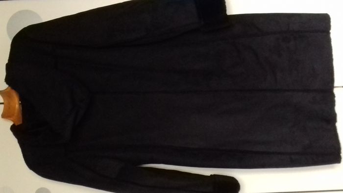 Manteau à capuche, noir doublé fourrure. Camaïeu - photo numéro 3