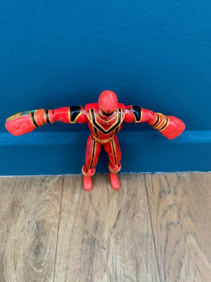 power rangers rouge - photo numéro 3