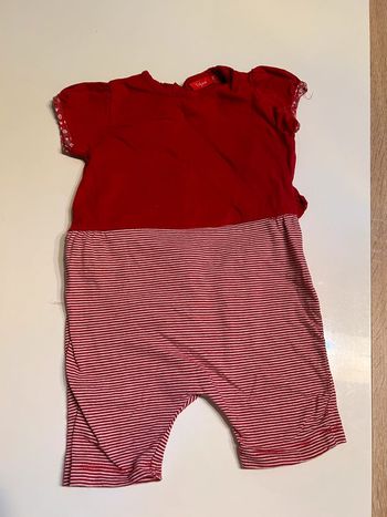 Grenouillère taille 12 mois