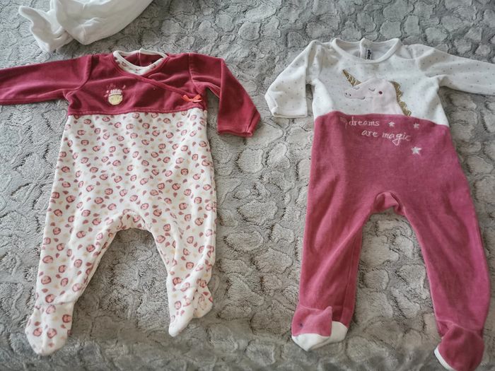Combinaison et bodys 9 mois lot de 4 vêtements bébé - photo numéro 5