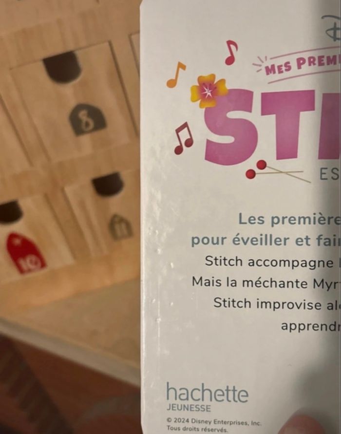 Livre Stitch est poli - Disney baby - mes premières histoires Disney - photo numéro 3