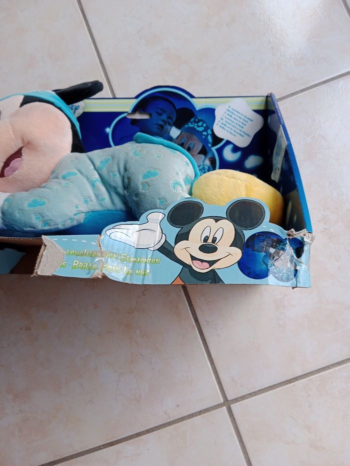Peluche phosphorescente Mickey - photo numéro 5