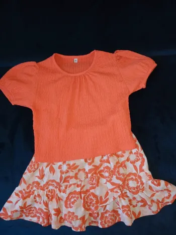 Ensemble jupe et tee-shirt 6 ans