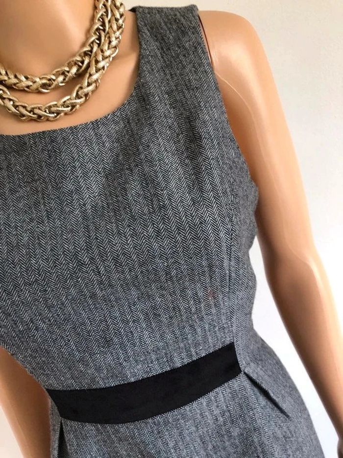 Robe d'hiver grise et noire neuve sans manches Fever London taille 38 - photo numéro 6