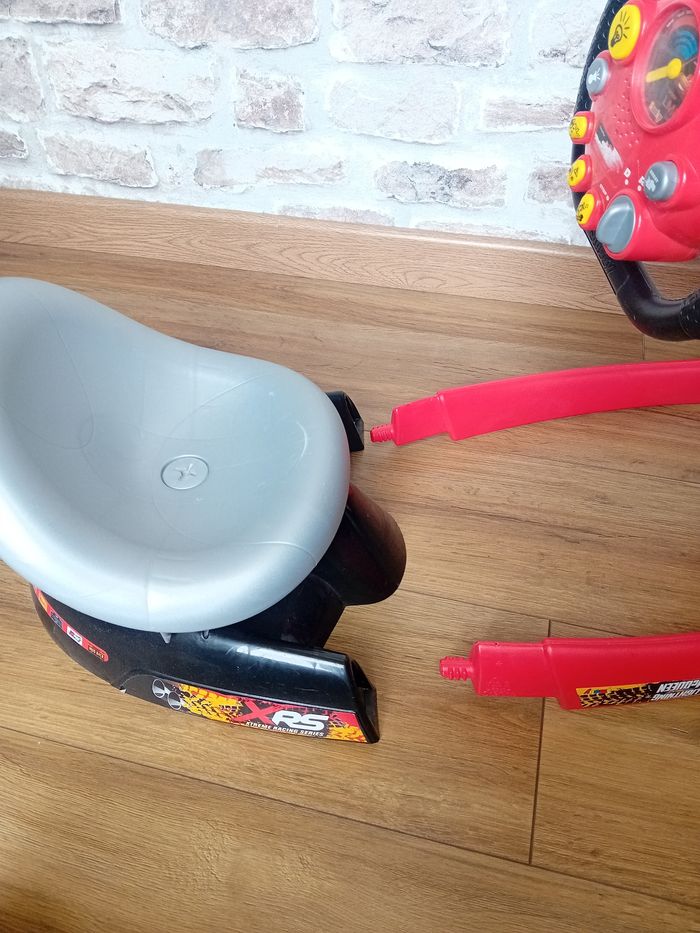 Simulateur de voiture Disney cars - photo numéro 5