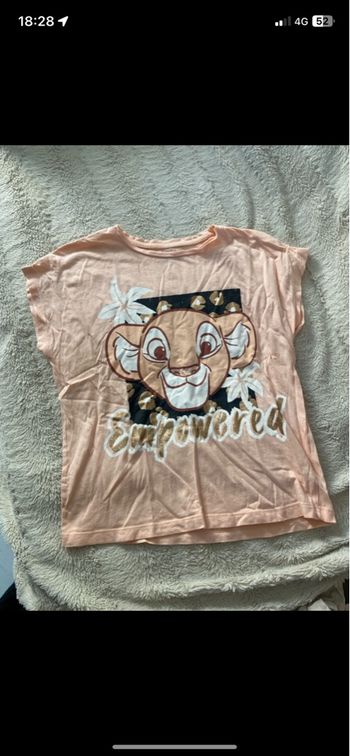 T shirt roi lui 9-10 ans Disney 