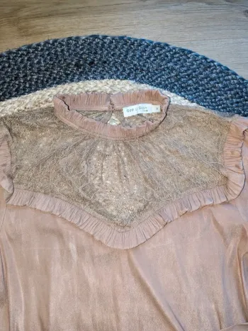 Blouse dentelle see u soon