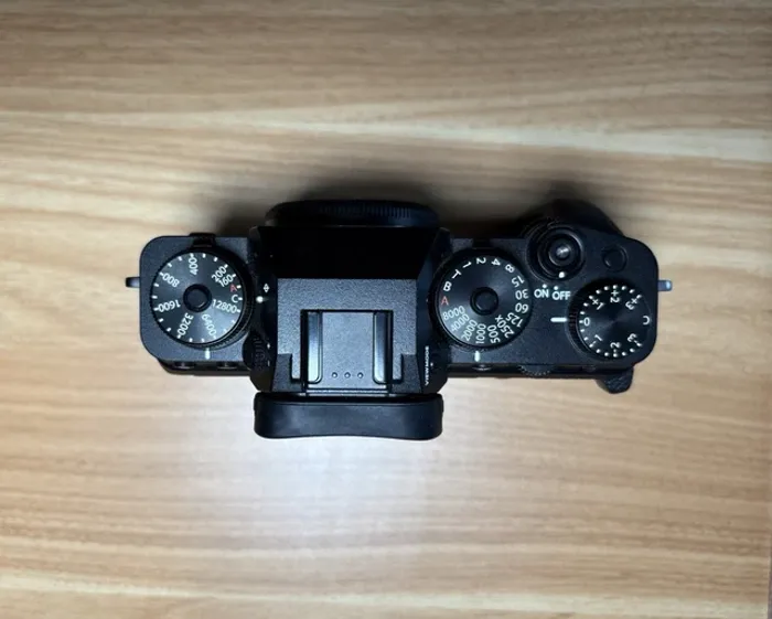 Boîtier Fujifilm X-T4 peu utilisé + accessoires, il date de janvier 2024 - photo numéro 5