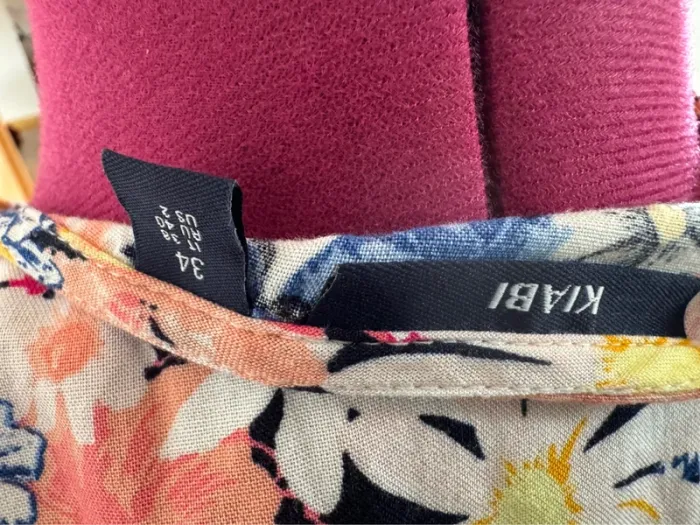 Magnifique robe portefeuille imprimée fleurs Kiabi taille 34 - photo numéro 3