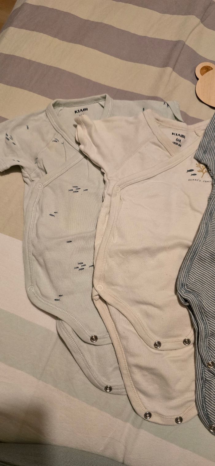 Lot de 3 bodies 6 mois - photo numéro 3