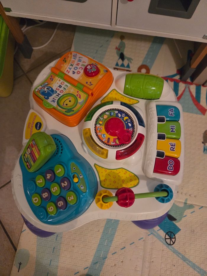 Table d'activité bébé - photo numéro 2