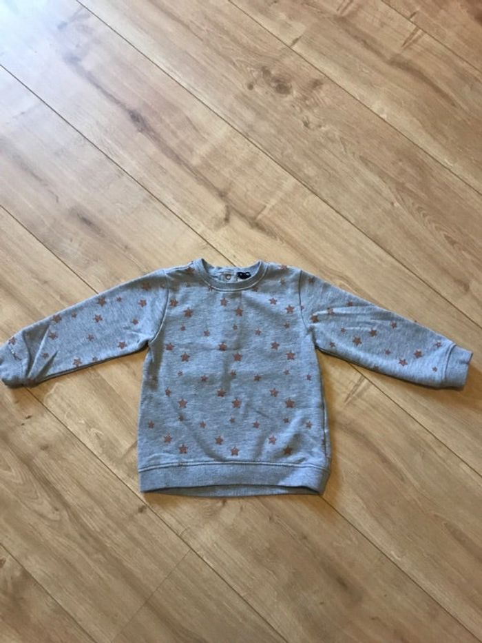 Pull fille kiabi taille 4 ans