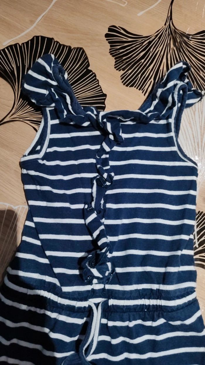 Combi short taille 4 ans - photo numéro 2