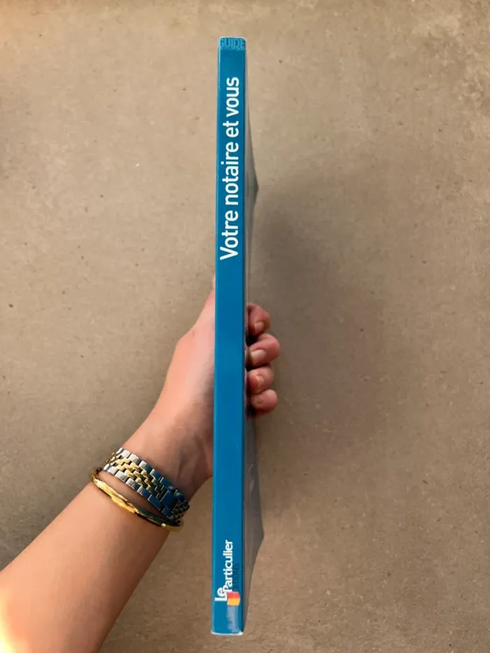 Livre Votre Notaire et vous - photo numéro 3