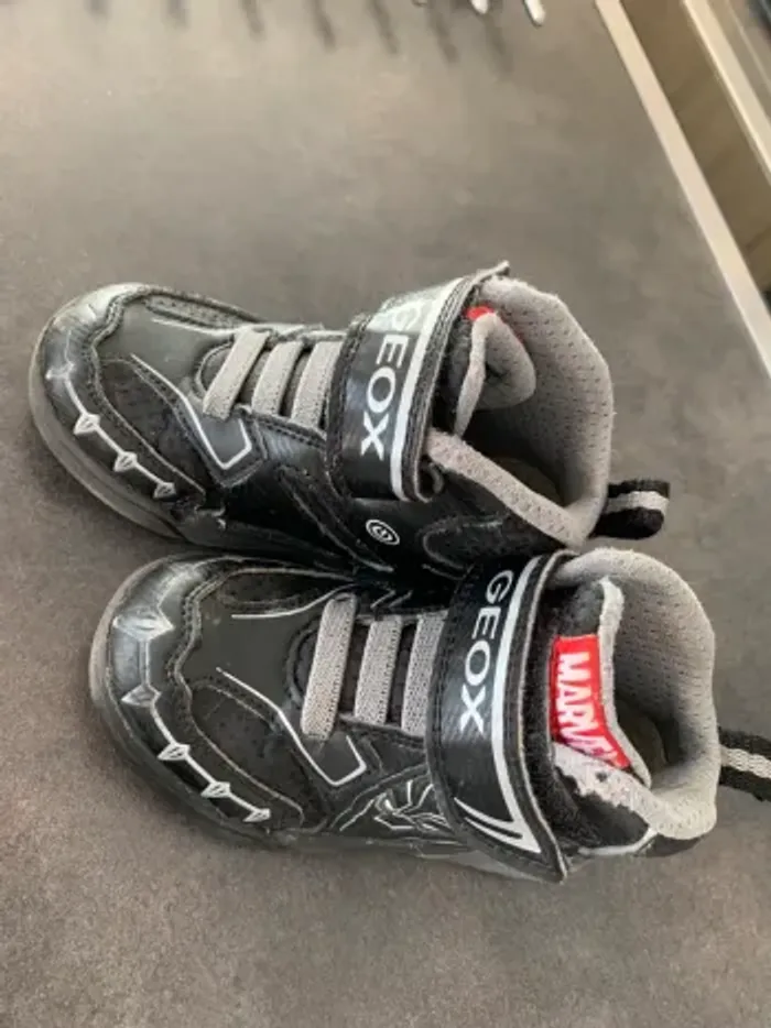 Lot de 3 paires de chaussures taille 24 - photo numéro 5