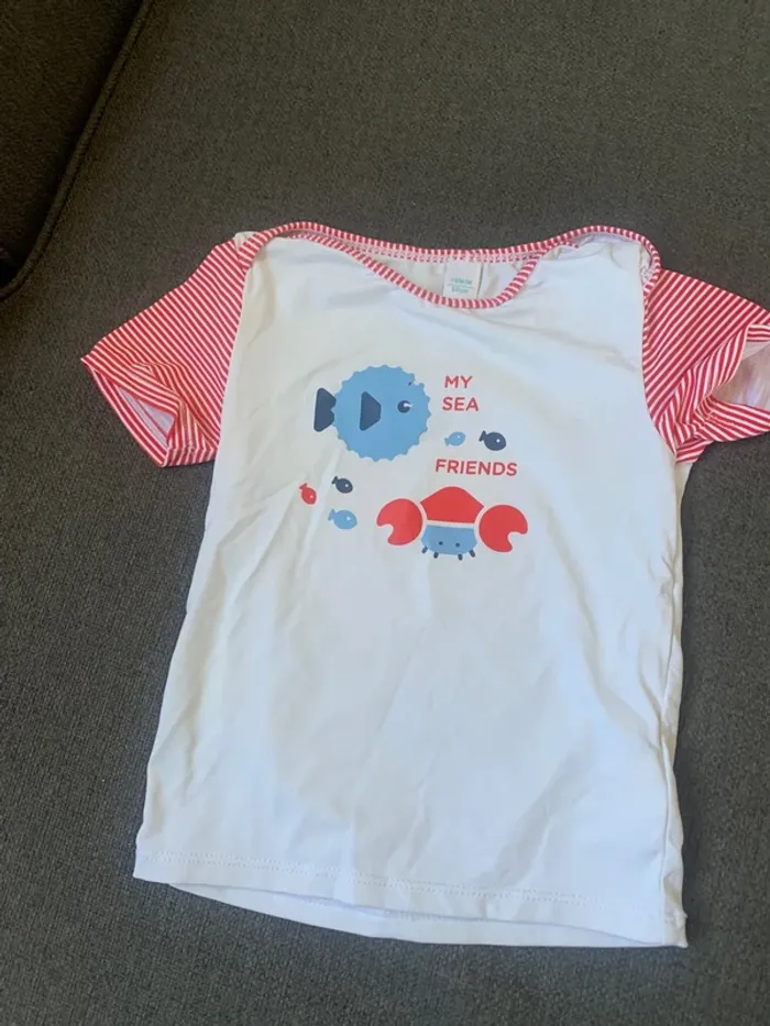 TEE shirt de bain