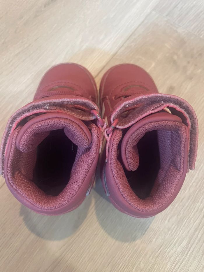 22 - baskets adidas roses - photo numéro 5