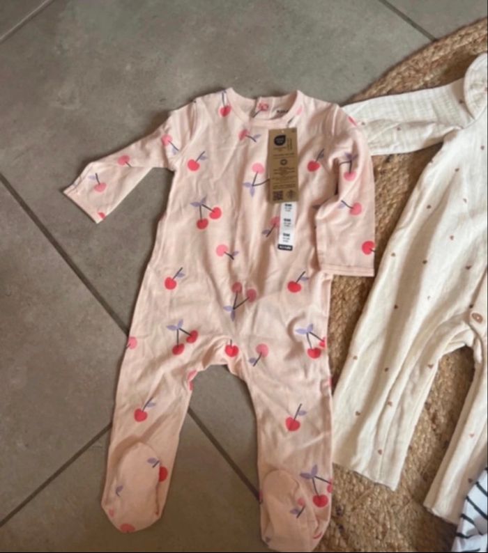 Lot pyjama neuf - photo numéro 6