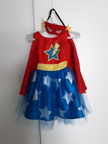 Déguisement- Super Girl et accessoire-