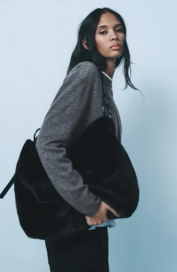 Cabas effet fourrure avec pochette