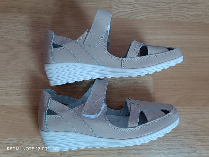 Ballerines beige cuir Damart neuves p.37 - photo numéro 4