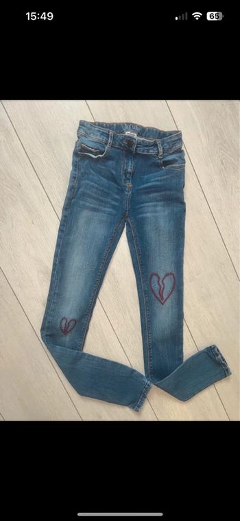 Jean super skinny tape à l’œil