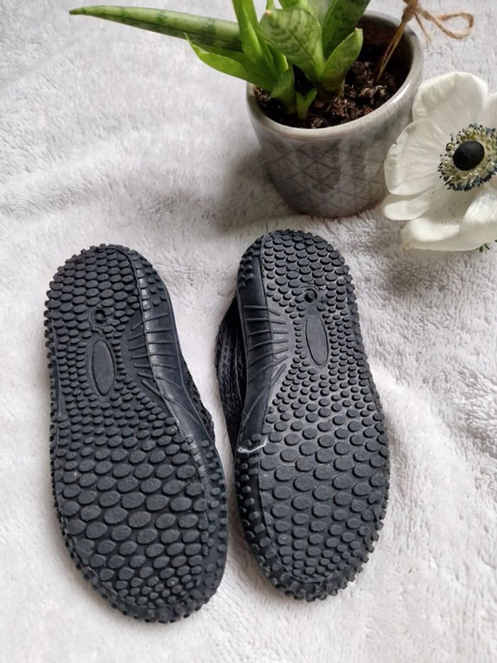 Lot tongs et chaussures d'eau - photo numéro 9
