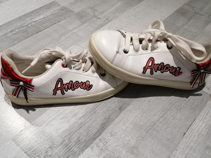 Baskets fille  T 33 👟 - photo numéro 2